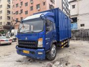 货车 排半 2018年 5.2米重汽豪沃厢式货车